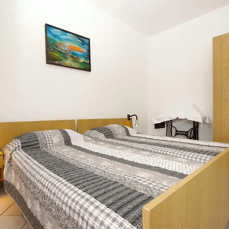 Apartman Slavica 2010 *